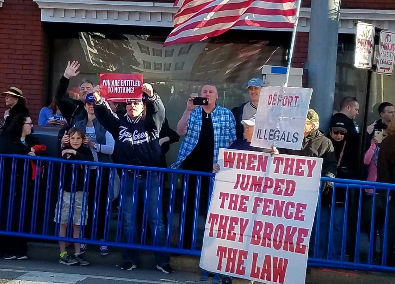 Partidarios de Trump en Patchogue