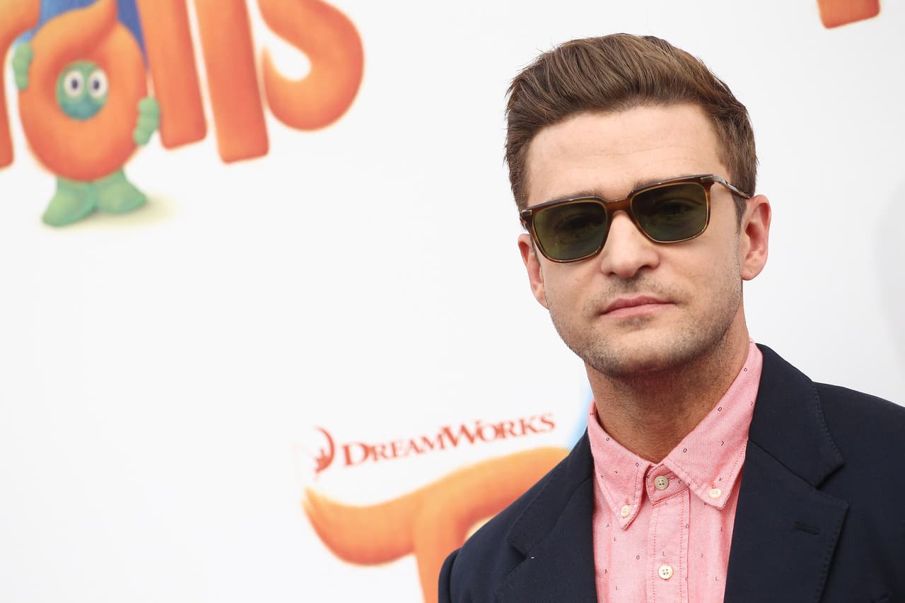 Justin Timberlake se tomó una fotografía en un centro de votación en Tennessee, algo prohíbido por la ley.