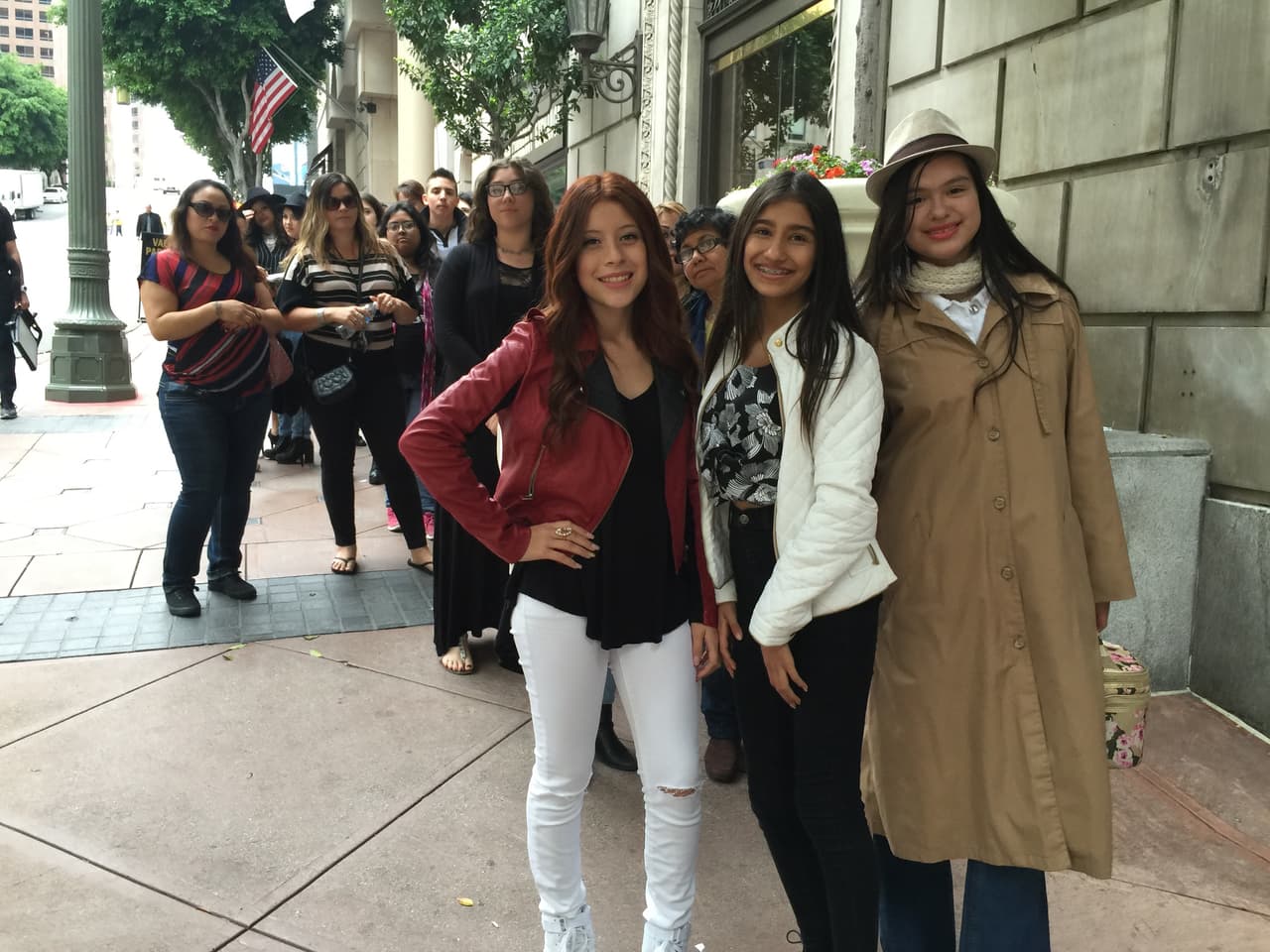 ¡Han sido semanas en búsqueda de los mejores! seis ciudades recorridas, Puerto Rico, Chicago, Houston, Miami, Nueva York y hoy la gira de audiciones termina en Los Ángeles. Nos vamos felices de haber encontrado chicos y chicas con estilo, personalidad y sobretodo talento.