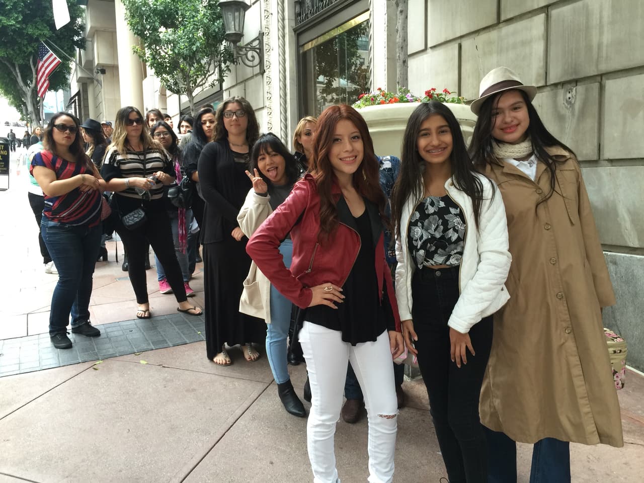 ¡Han sido semanas en búsqueda de los mejores! seis ciudades recorridas, Puerto Rico, Chicago, Houston, Miami, Nueva York y hoy la gira de audiciones termina en Los Ángeles. Nos vamos felices de haber encontrado chicos y chicas con estilo, personalidad y sobretodo talento.