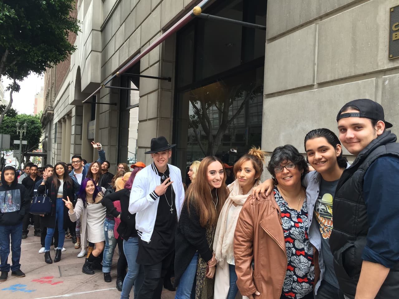 ¡Han sido semanas en búsqueda de los mejores! seis ciudades recorridas, Puerto Rico, Chicago, Houston, Miami, Nueva York y hoy la gira de audiciones termina en Los Ángeles. Nos vamos felices de haber encontrado chicos y chicas con estilo, personalidad y sobretodo talento.