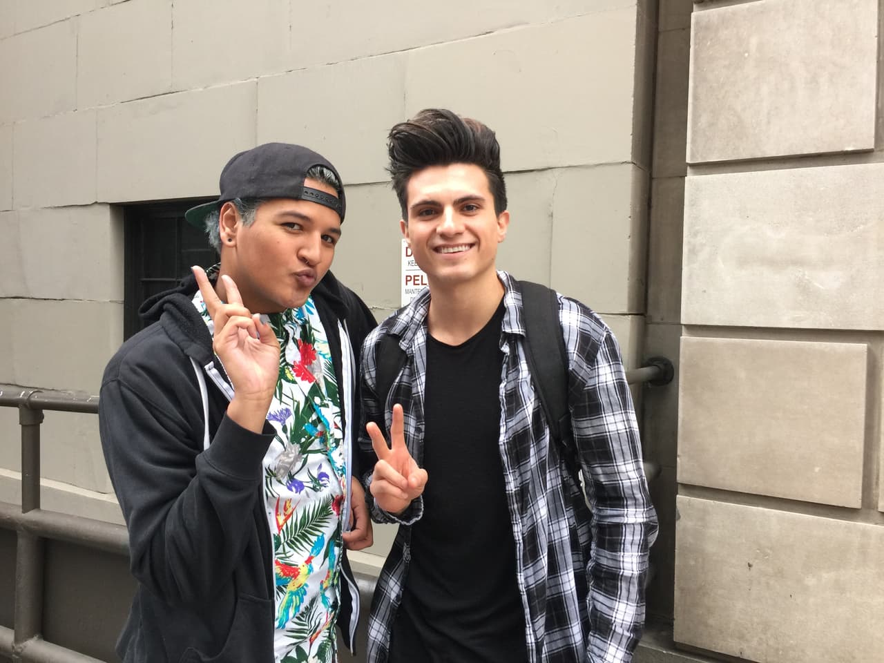 ¡Han sido semanas en búsqueda de los mejores! seis ciudades recorridas, Puerto Rico, Chicago, Houston, Miami, Nueva York y hoy la gira de audiciones termina en Los Ángeles. Nos vamos felices de haber encontrado chicos y chicas con estilo, personalidad y sobretodo talento.