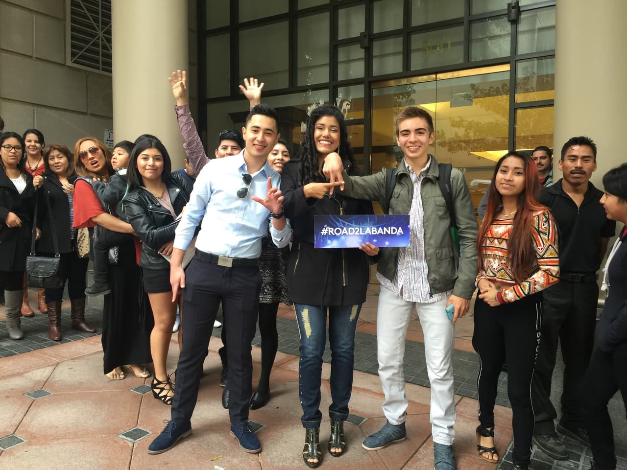 ¡Han sido semanas en búsqueda de los mejores! seis ciudades recorridas, Puerto Rico, Chicago, Houston, Miami, Nueva York y hoy la gira de audiciones termina en Los Ángeles. Nos vamos felices de haber encontrado chicos y chicas con estilo, personalidad y sobretodo talento.