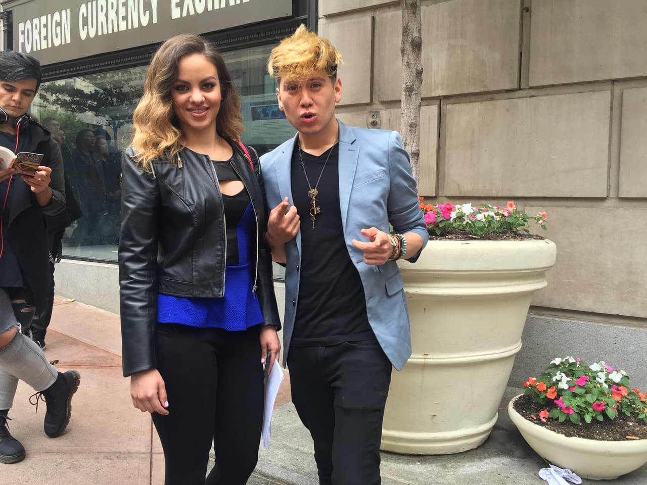 ¡Han sido semanas en búsqueda de los mejores! seis ciudades recorridas, Puerto Rico, Chicago, Houston, Miami, Nueva York y hoy la gira de audiciones termina en Los Ángeles. Nos vamos felices de haber encontrado chicos y chicas con estilo, personalidad y sobretodo talento.