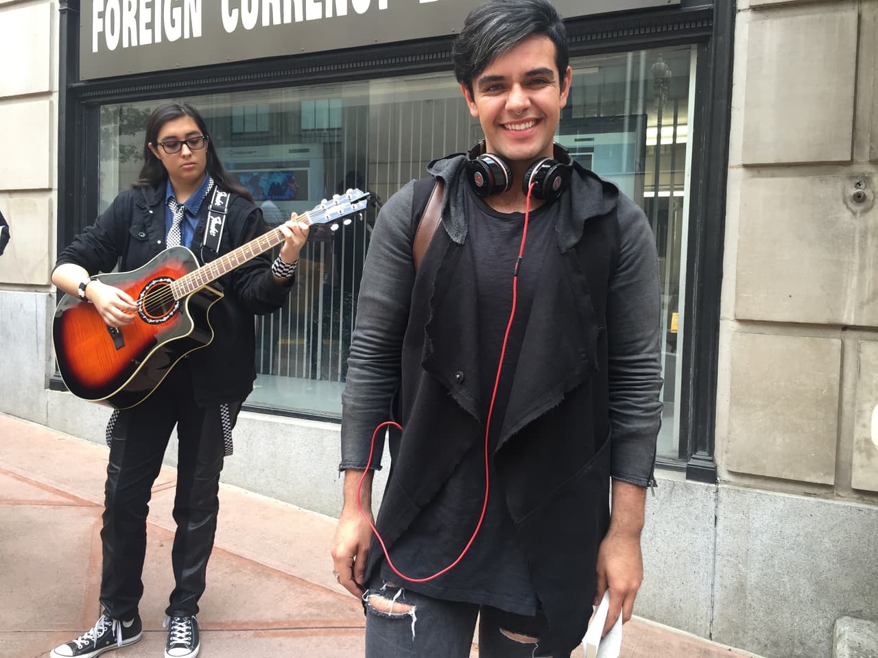 ¡Han sido semanas en búsqueda de los mejores! seis ciudades recorridas, Puerto Rico, Chicago, Houston, Miami, Nueva York y hoy la gira de audiciones termina en Los Ángeles. Nos vamos felices de haber encontrado chicos y chicas con estilo, personalidad y sobretodo talento.