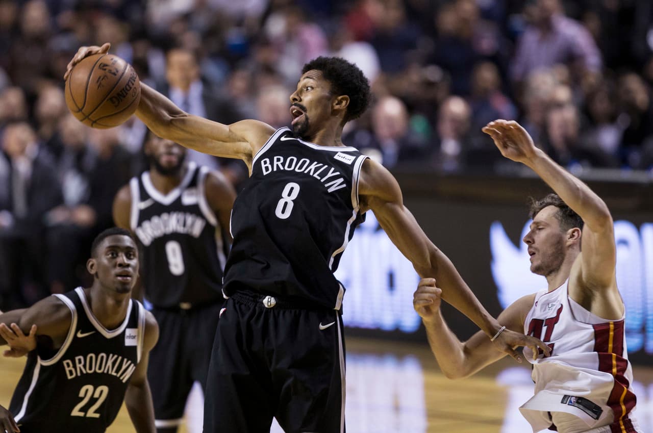 Disfruta de las imágenes del emocionante partido de temporada regular celebrado en Ciudad de México entre el Miami Heat y los Nets de Brooklyn.