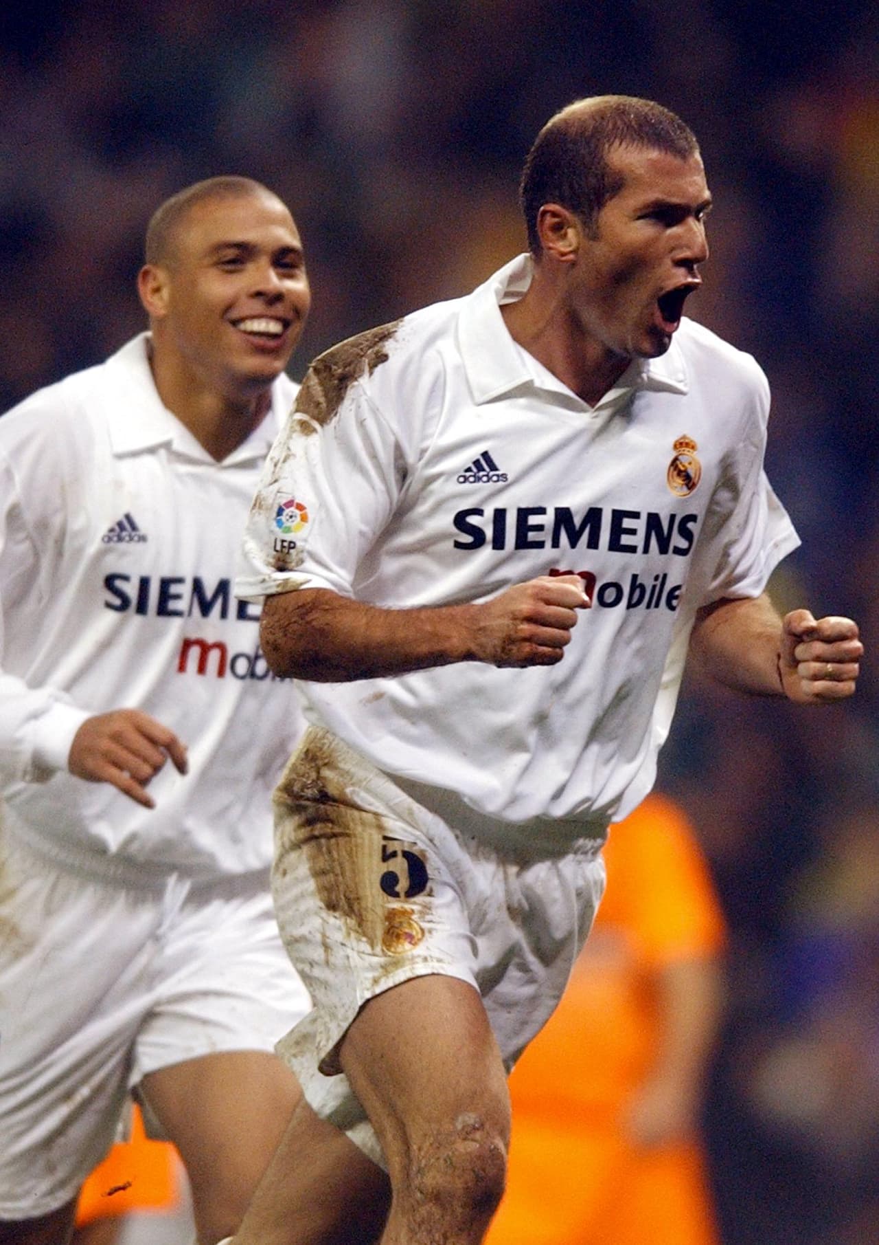 Zinedine Zidane, hoy entrenador del Real Madrid, se ha dado el lujo de participar en varias películas.