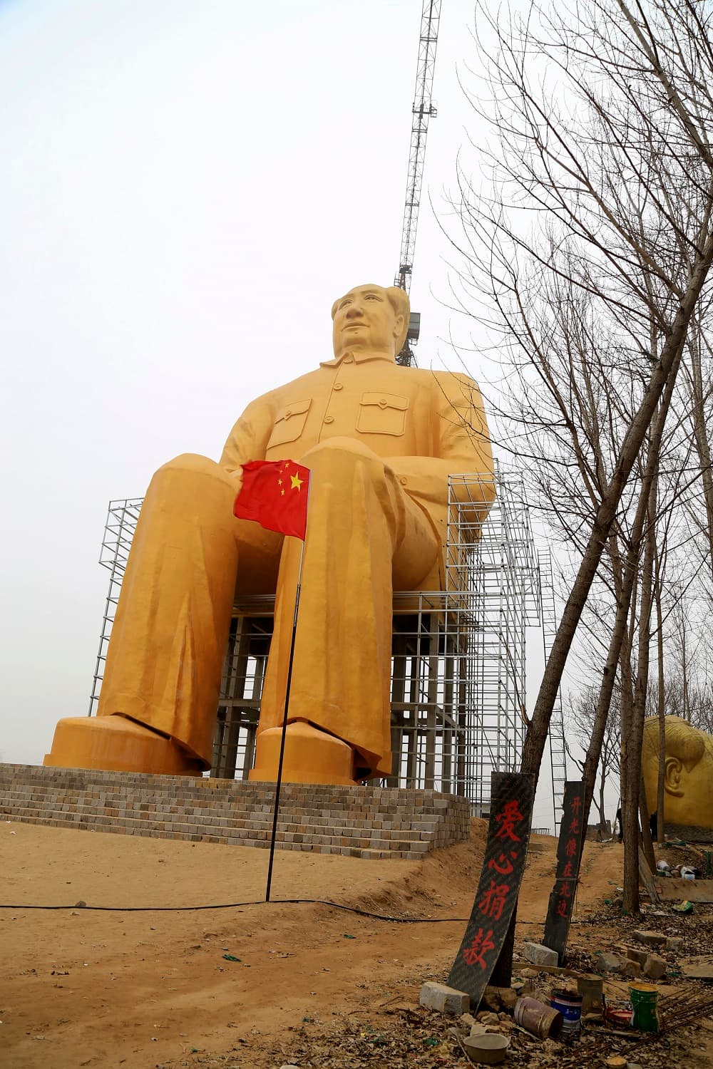 Estatua gigante de Mao