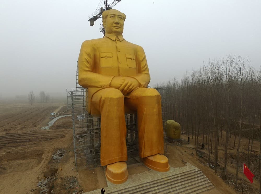 Estatua gigante de Mao