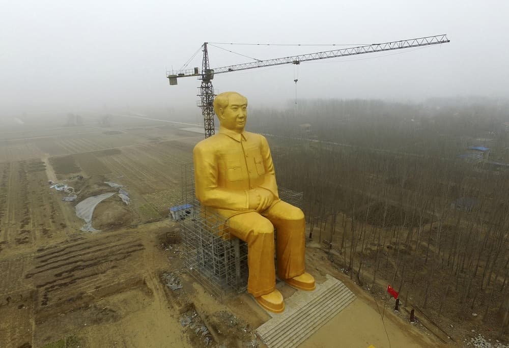 Estatua gigante de Mao