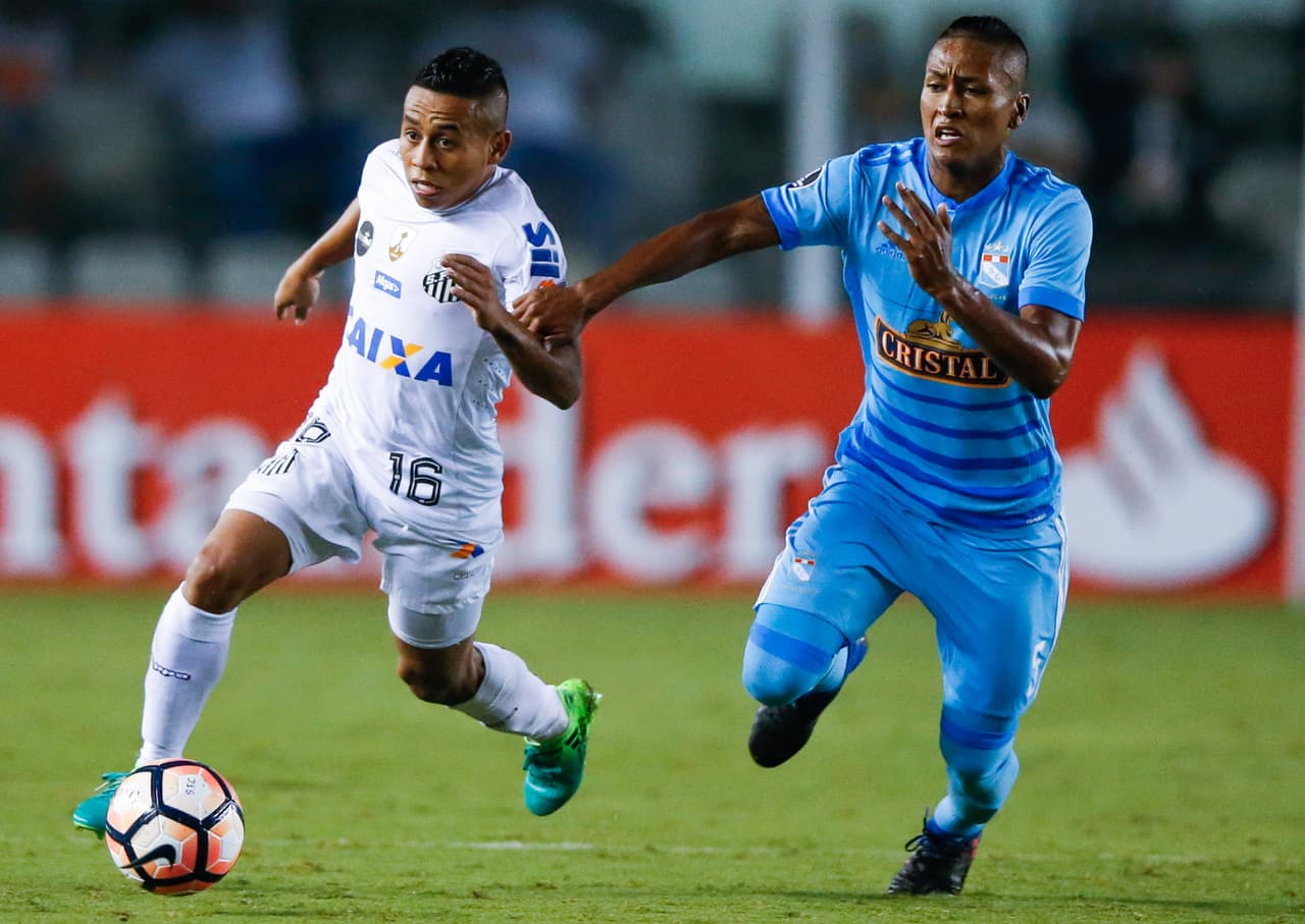 El peruano Pedro Aquino del Sporting Cristal fue adquirido por Monterrey, que a su vez lo prestó a Lobos BUAP.
