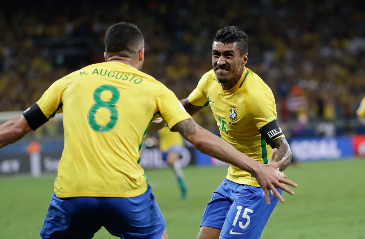 Paulinho, estrella de la selección de Brasil y jugador del Guangzhou Evergrande de China, está muy cerca de firmar contrato con el Barcelona.