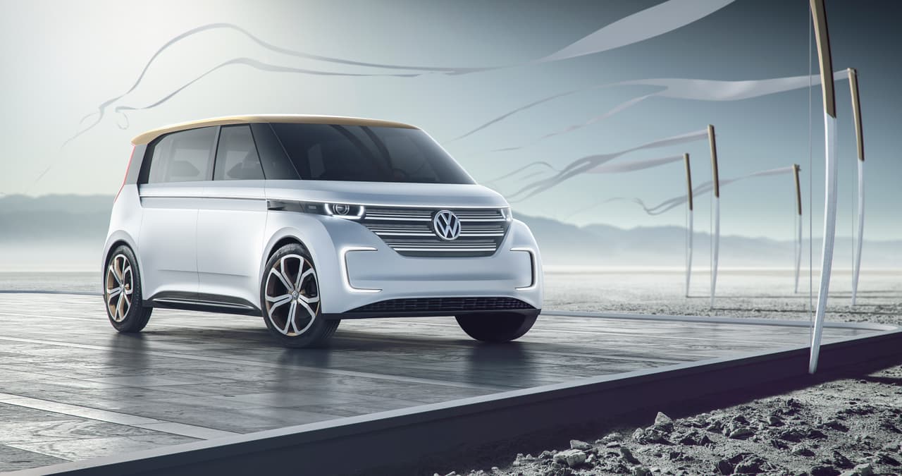Volkswagen dice que el BUDD-e Concept logra una autonomía de 373 millas con la batería totalmente cargada, semajante a la de vehículos económicos de motor de combustión interna de hoy en día.
