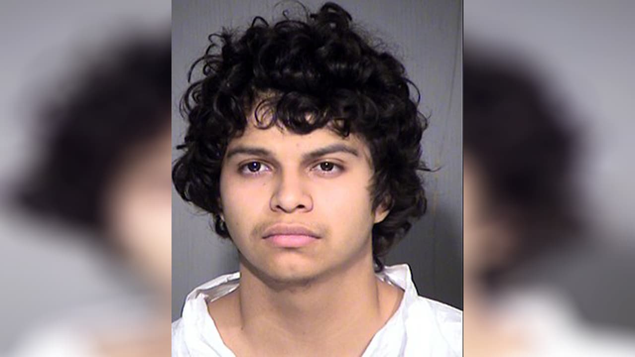 Arrestan a un adolescente por asesinar a su hermana y planear matar a toda la familia en Arizona
