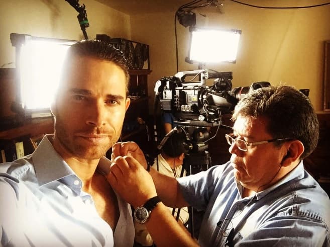 <span class="cms-h3-H3"><b>14. </b></span>Sebastián también estará muy atento a los ensayos, y tú tienes que seguir cada detalle en sus redes sociales, pues podría darte varias sorpresas.