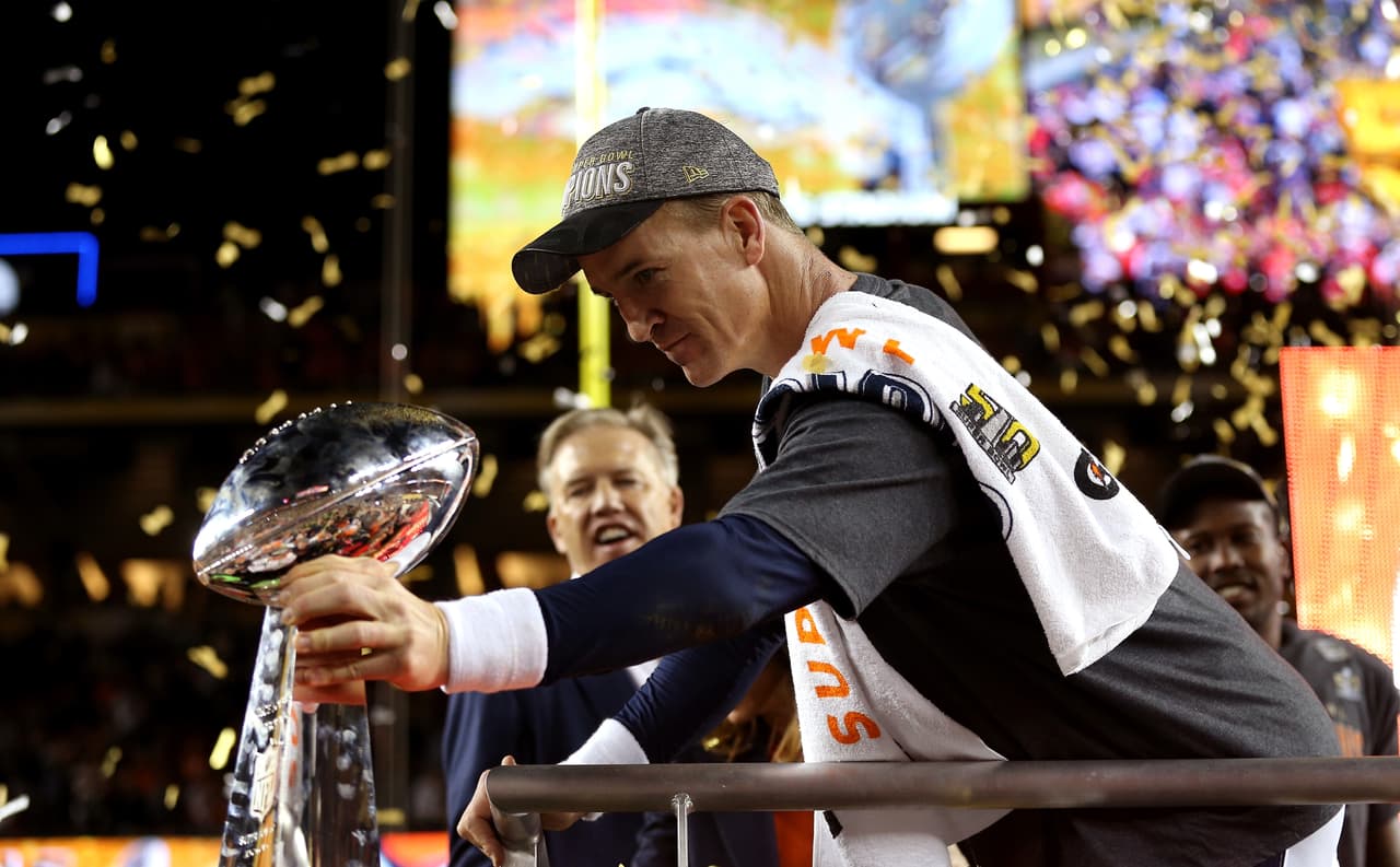 Así celebraron los Denver Broncos su triunfo en el Super Bowl 50 ante los Carolina Panthers 24-10.