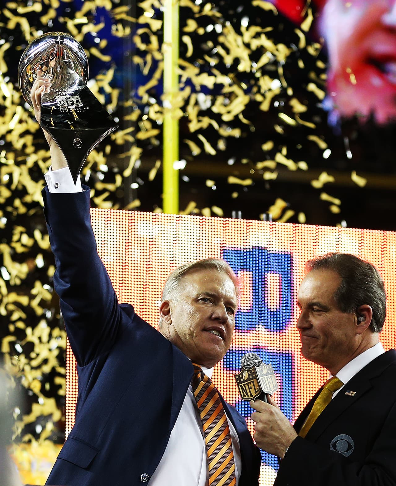 Así celebraron los Denver Broncos su triunfo en el Super Bowl 50 ante los Carolina Panthers 24-10.
