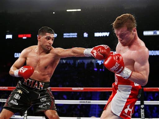 Saúl 'Canelo' Álvarez aplicó cloroformo puro a Amir Khan y defendió con éxito el cinturón medio del Consejo Mundial de Boxeo. El mexicano noqueó al británico en seis rounds en la T-Mobile de Las Vegas.