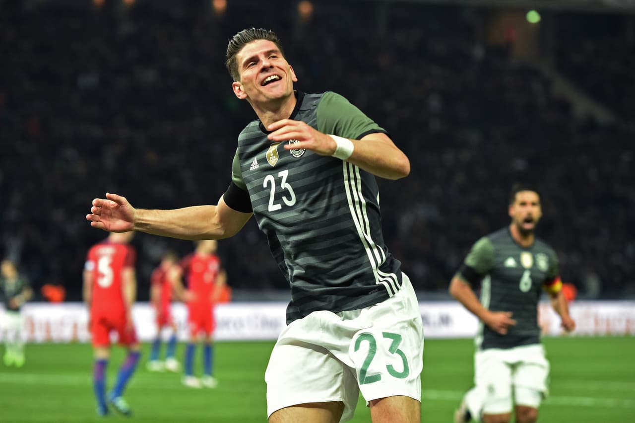 Los goles de Toni Kroos antes de terminar la primera parte y de Mario Gómez a la hora de juego, dejaron entrever el potencial alemán frente al ‘Equipo de la Rosa’ que no bajó los brazos y siguió peleando pese a estar abajo por dos con solo media hora de juego por disputarse.