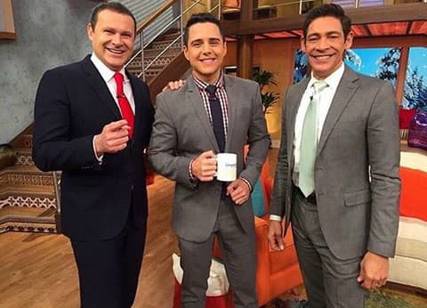 Alan, Alejandro y Johnny te dan la bienvenida a nuestra casita. (16 de febrero, 2016)