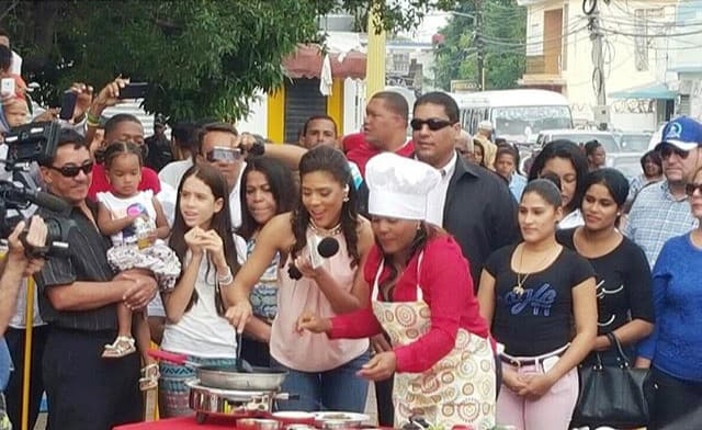 Francisca Lachapel compartiendo los mejores momentos con nuestra gente querida. (2 de febrero, 2016)