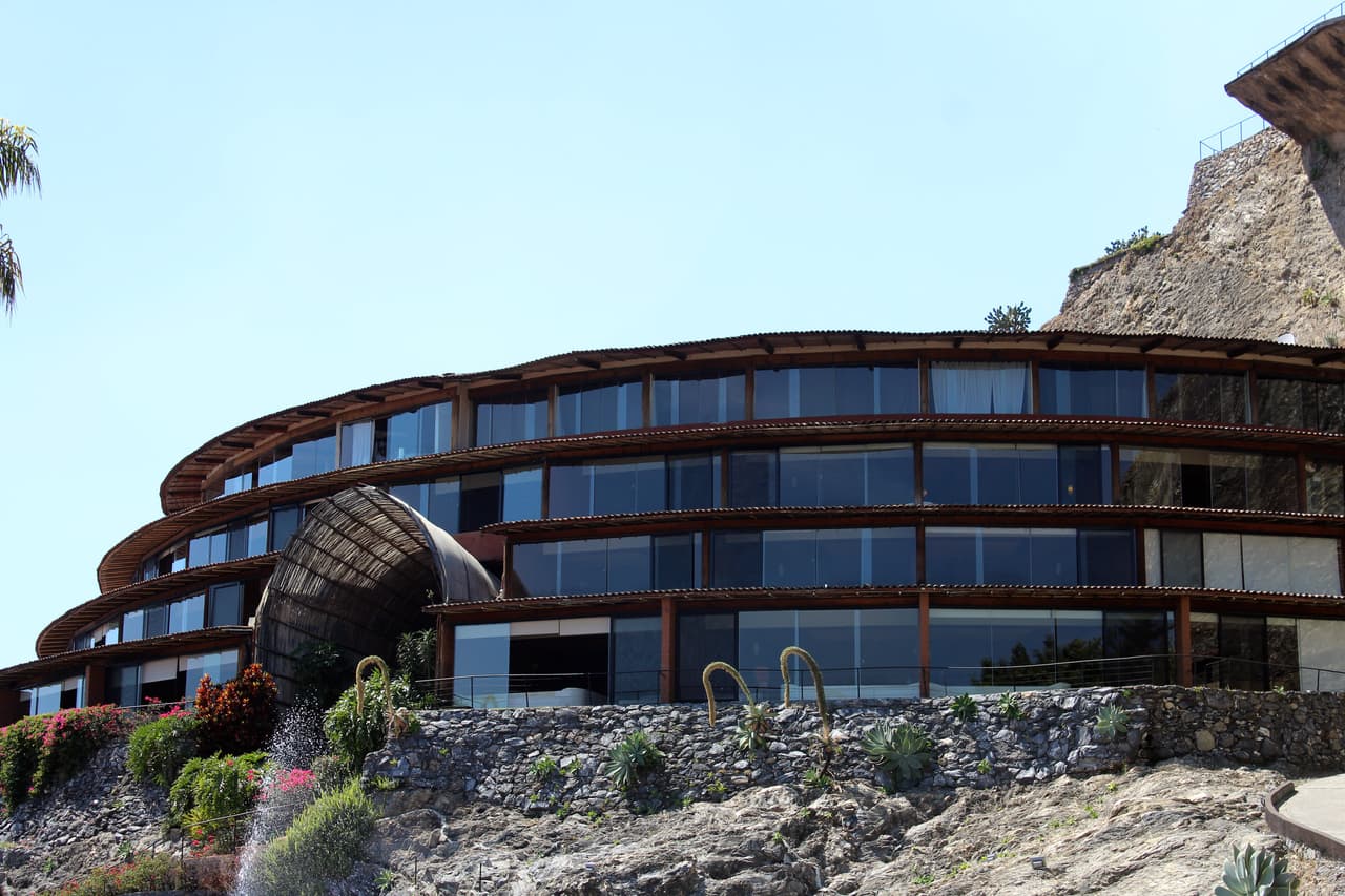 Celebraron su enlace matrimonial en un hermoso hotel de Valle de Bravo, México.