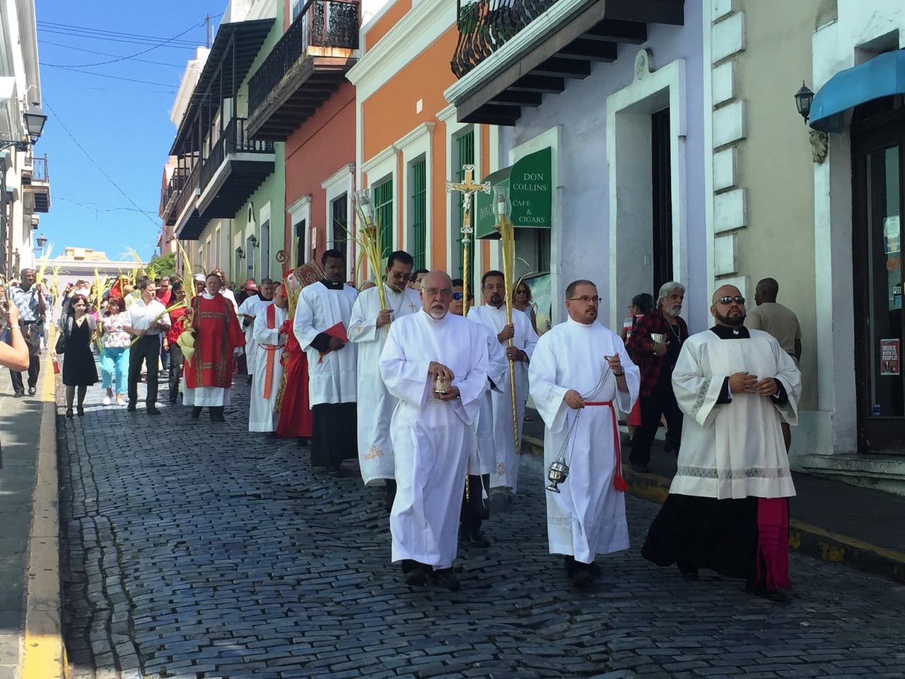 Roberto González Nieves, exhortó a practicar la misericordia, humildad y alegría, con motivo de la celebración del Domingo de Ramos, que marca el inicio de la Semana Santa.