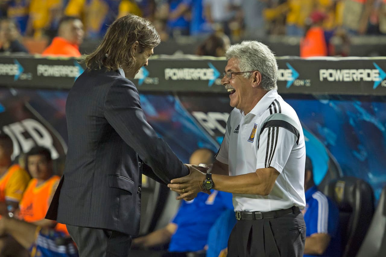 Almeyda y Ferreti se saludaron amistosamente. En los días previos a la final han mostrado muy buena actitud entre ellos.