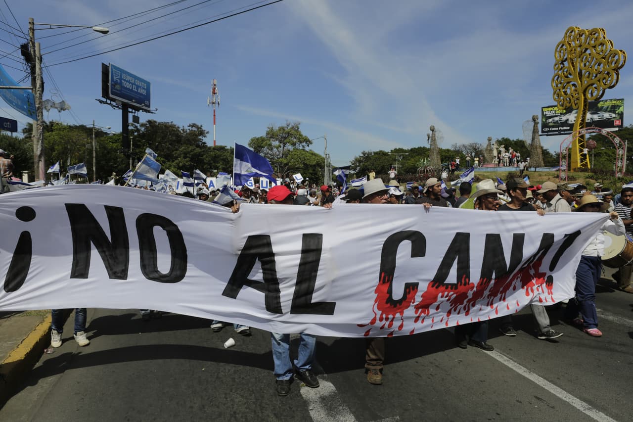 Los críticos al canal lamentan la creación de un régimen especial por el que las leyes de Nicaragua no aplicarían en la zona del canal.
<br>