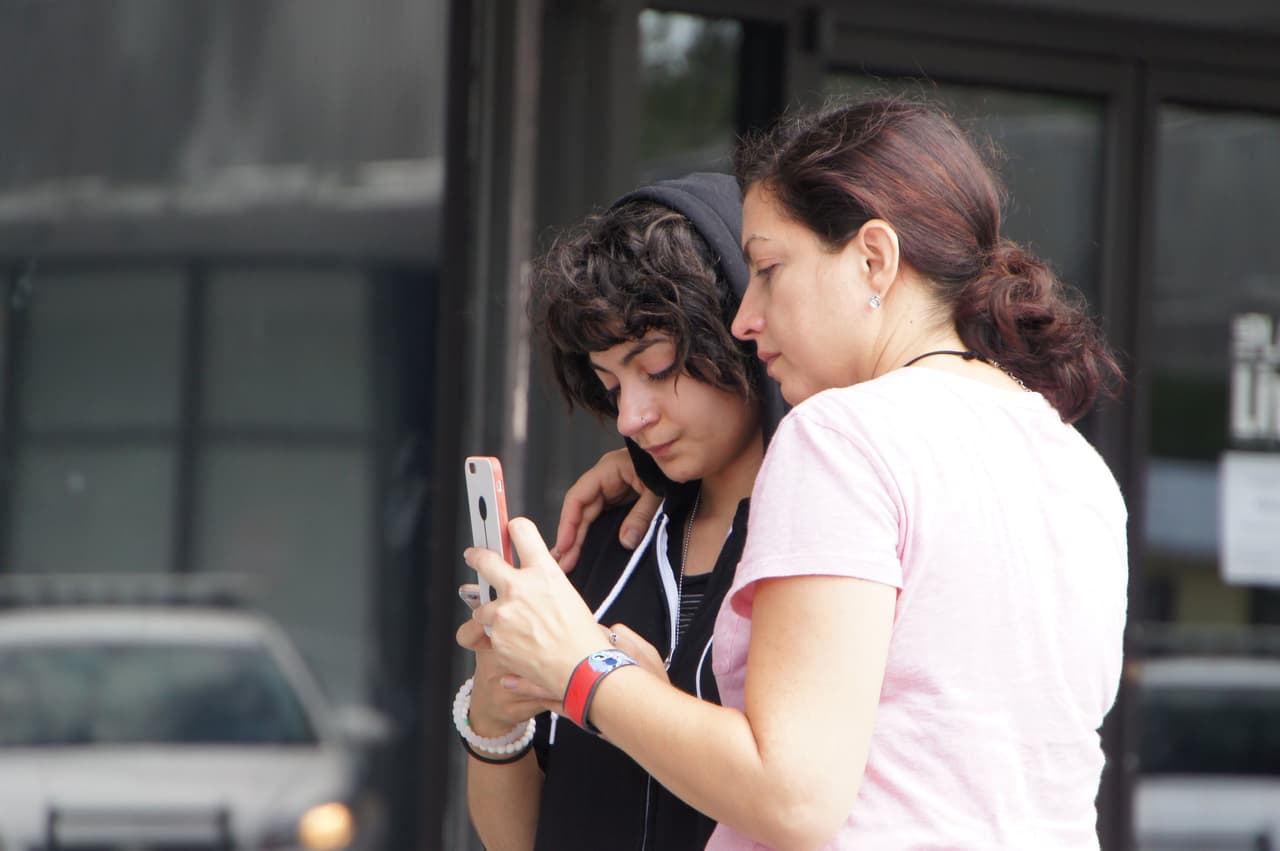 Loanni Fortun su hija Sheinna Almaguer estuvieron en The Plaza Live la noche del asesinato de Christina Grimmie. Recuerdan que tuvieron que salir corriendo cuando escucharon los disparos.