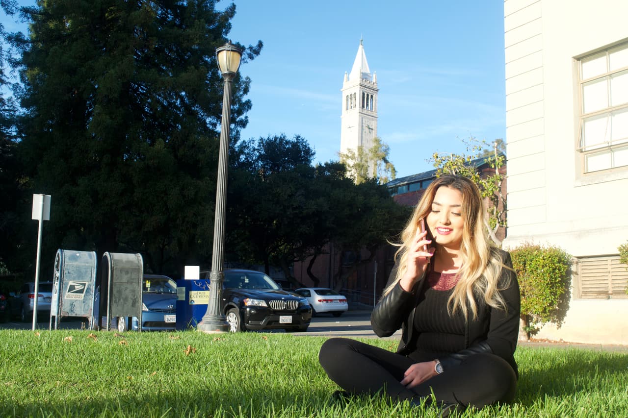 Laura Isais, estudiante de licenciatura en inglés. Se prepara para entrar a la Escuela de Leyes en la Universidad de Berkeley.