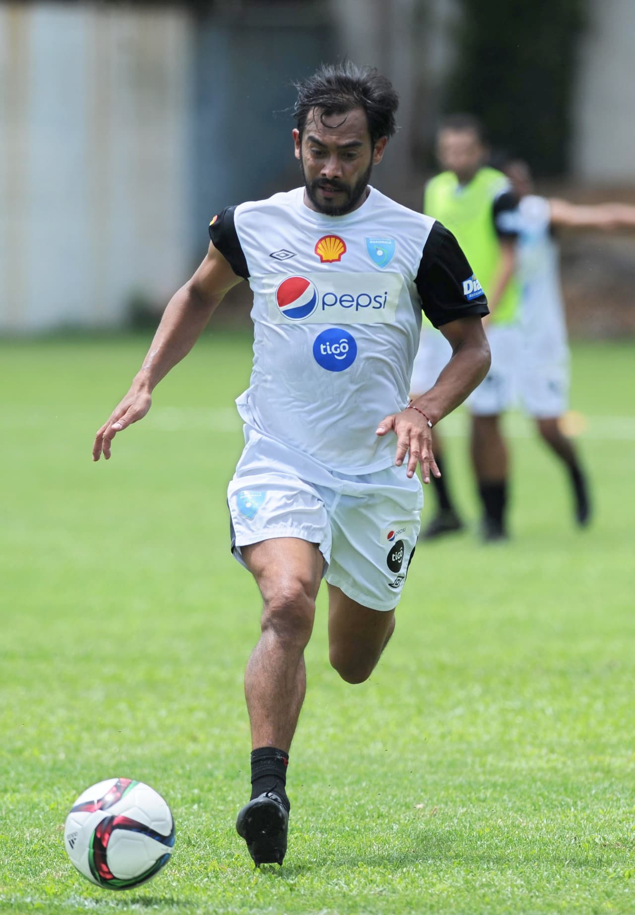 Pescadito Ruiz viajó de última hora a EEUU