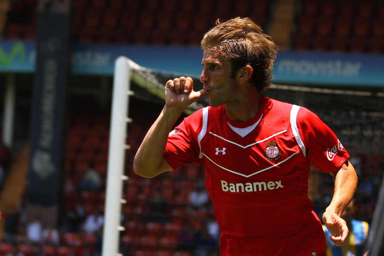 El uruguayo Iván Alonso fue el rey del Apertura 2011 con 11 tantos.