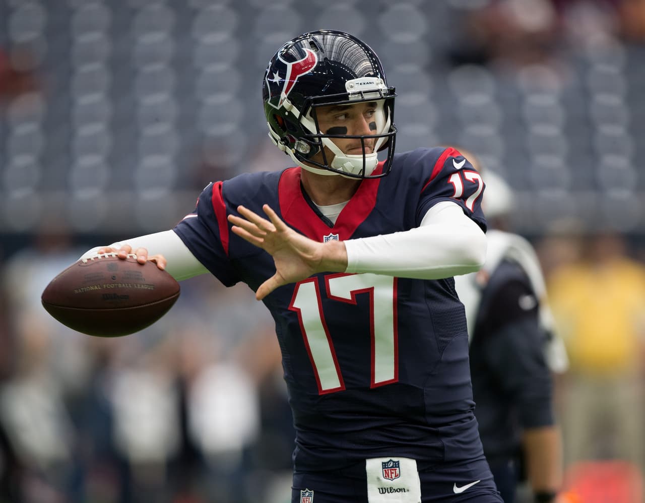 HOUSTON, TX - NOVEMBER 27: Brock Osweiler #17 of the Houston Texans warms up before playing the San Diego Chargers at NRG Stadium on November 27, 2016 in Houston, Texas. (Photo by Bob Levey/Getty Images)