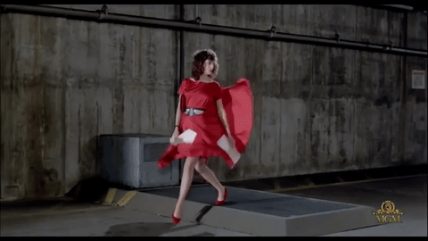 La canción 'Lady in red' instauró para siempre el poder de este color en el universo femenino.