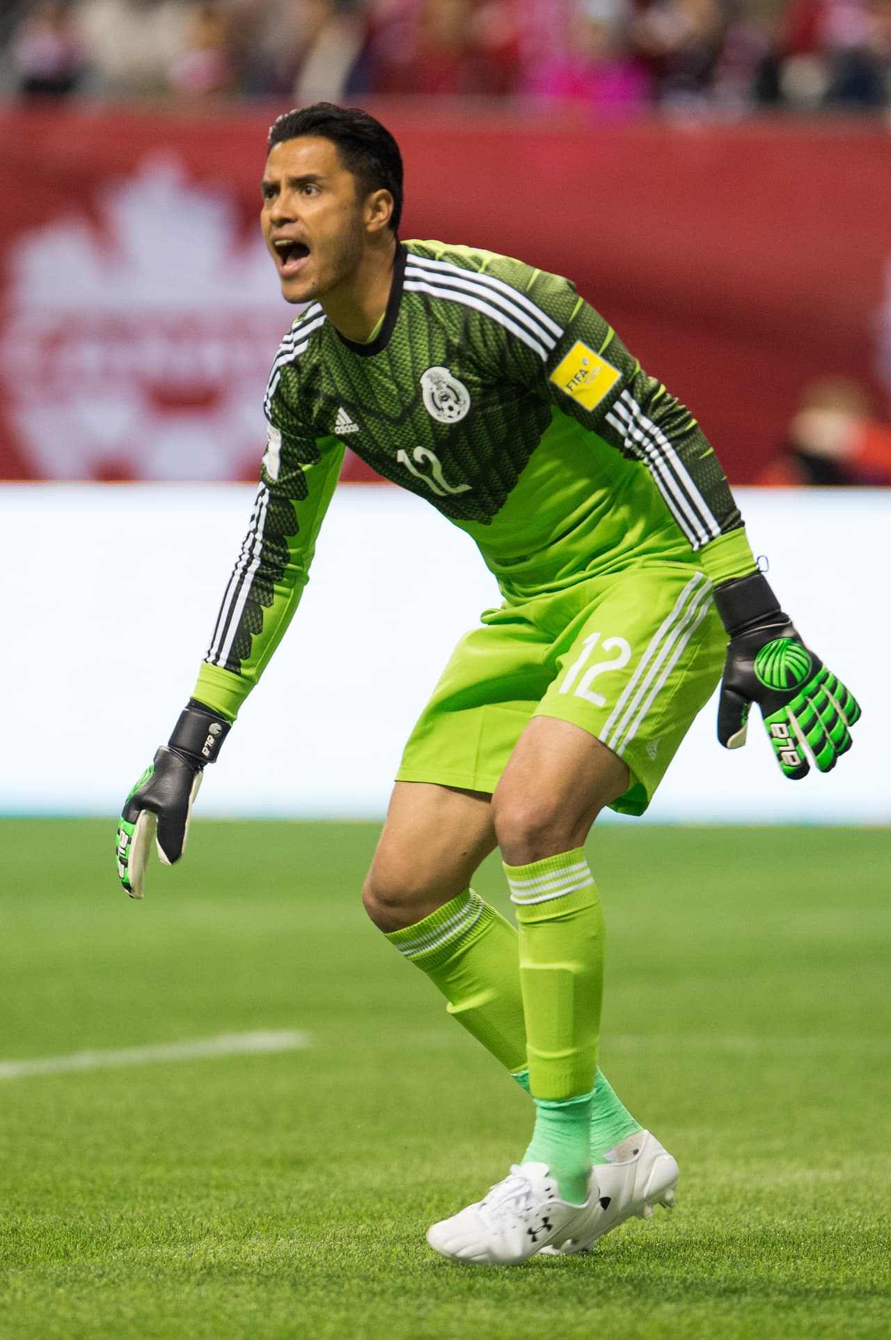 Alfredo Talavera- El arquero de Toluca con sus lances plásticos y su gran seguridad de manos, viene de un par de temporadas sensacionales para su causa. Osorio ha confiado en él y es muy probable que lo veamos como titular a lo largo de la competencia.