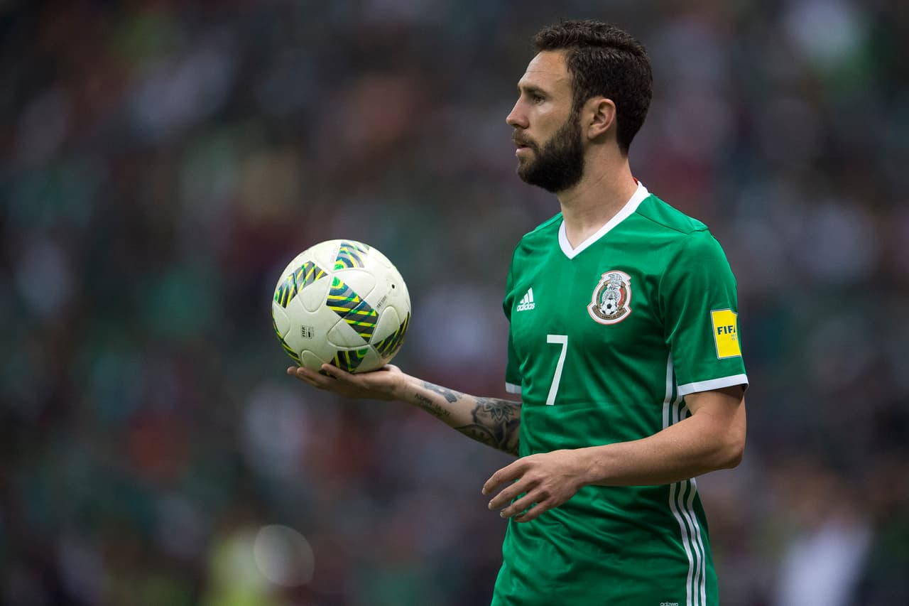 Miguel Layún - Su temporada en el Porto confirma su momento. Su crecimiento en Europa ha sido exponencial y una muestra de ello fue el número de sus asistencias a lo largo del año en todos los torneos en los que participó. Esfuerzo y fútbol garantizados para el Tri en la banda izquierda.
