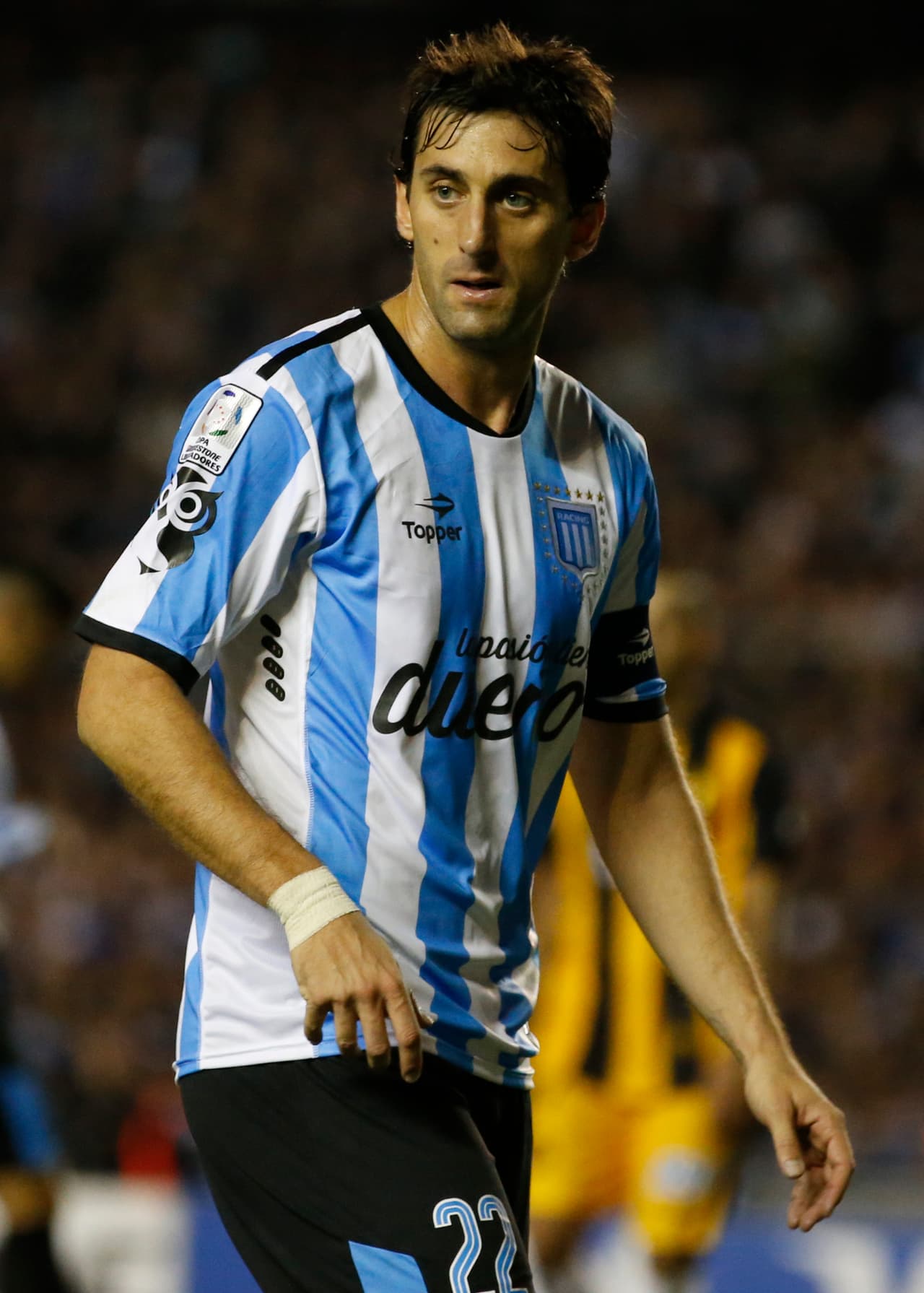 Diego y Gabriel Milito. - Los jugadores argentinos sufrieron el calvario de no tener a su padre por alrededor de dos días. En esa entonces los futbolistas jugaban en el Racing e Independiente, quienes desembolsaron 10 mil dólares para recuperar a su papá.