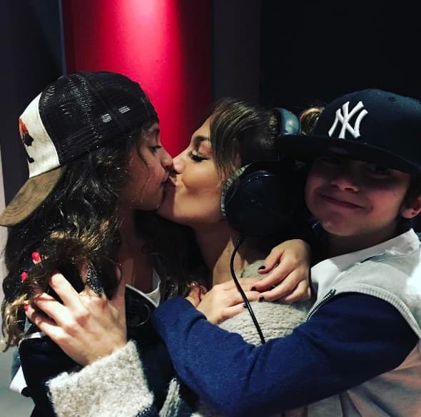 Emme y Max, los gemelos de JLo son simplemente encantadores.