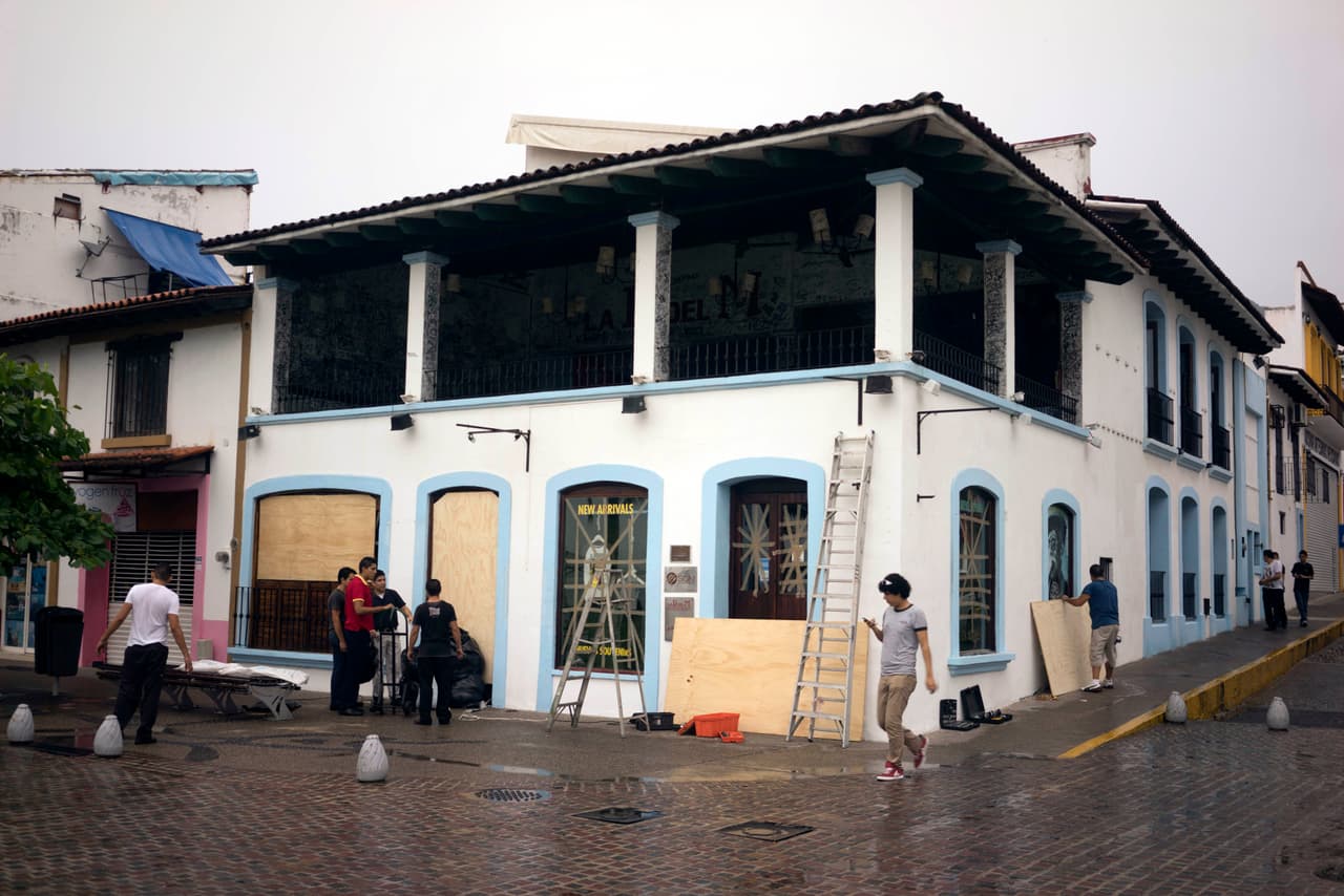 Puerto Vallarta no recibe el impacto directo.