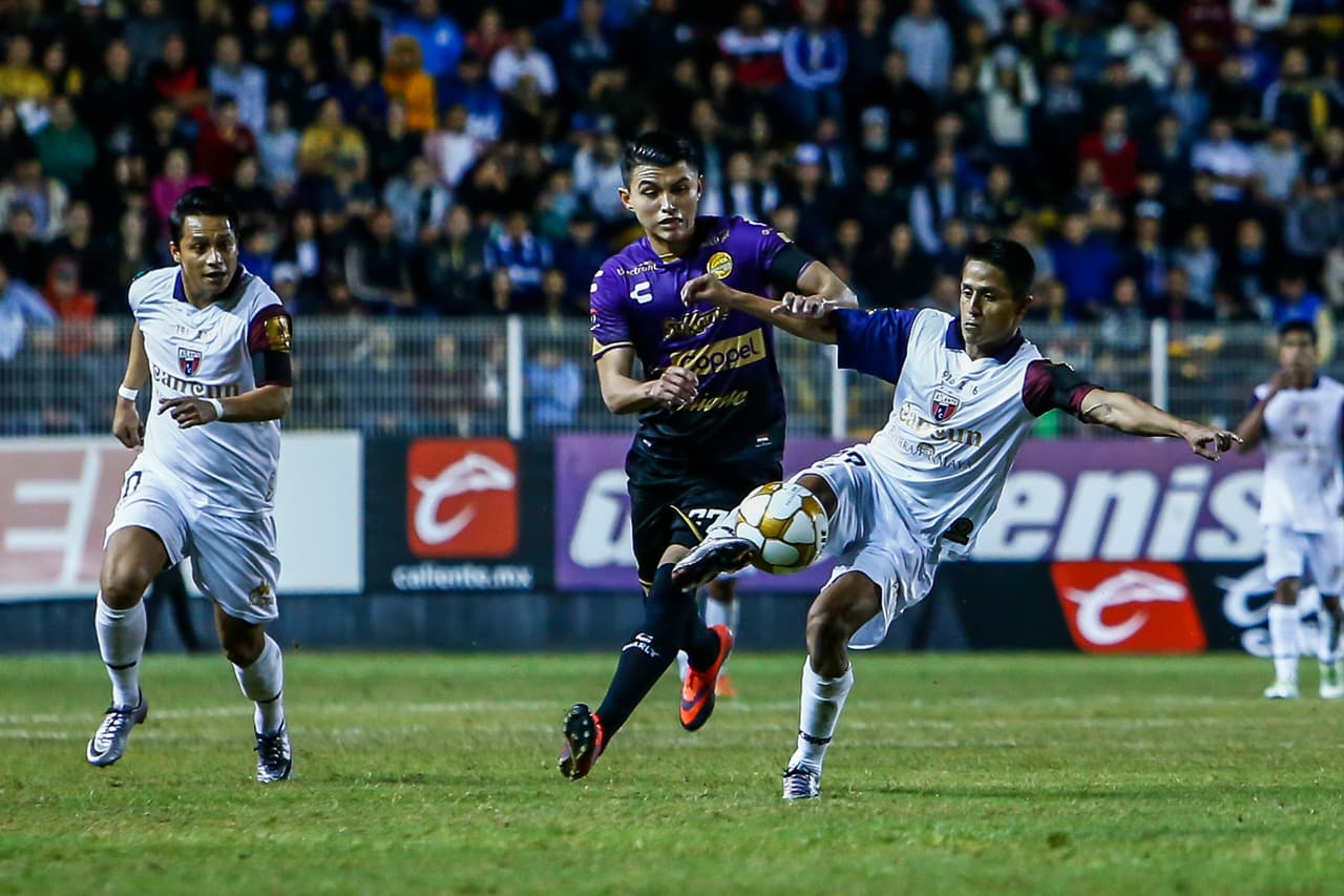 En caso de no obtener el título del Clausura se enfrentaría al campeón del torneo en una final a dos juegos por un boleto al máximo circuito.