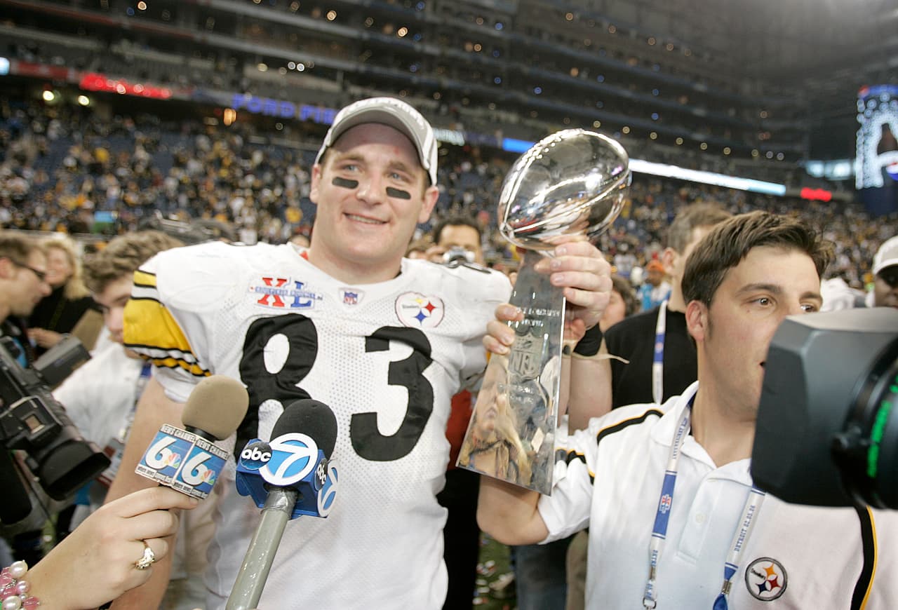Pittsburgh Steelers derrotaron 21-10 a Seattle Seahawks en la edición 40 del Super Bowl, el 5 de febrero de 2008 en Detroit.