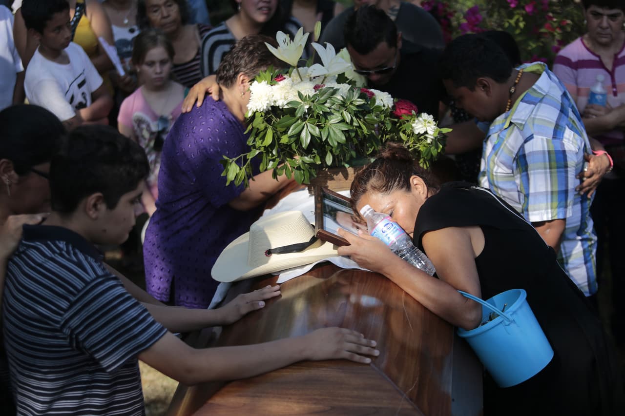 Imagen de un funeral en Acapulco, considerada una de las ciudades más violentas de México y del mundo.