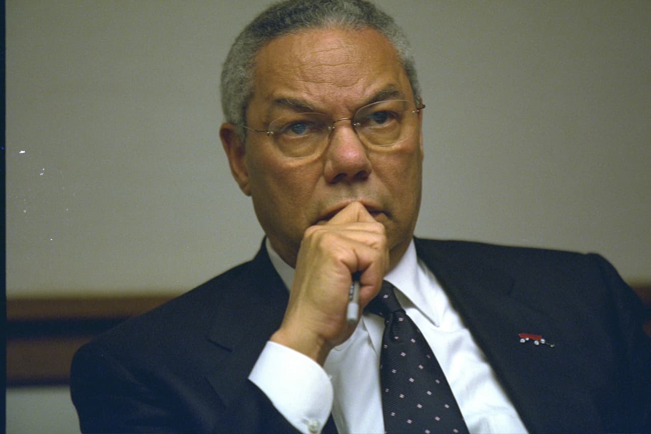 Colin Powell también usó una cuenta de correo personal para tratar asuntos oficiales.