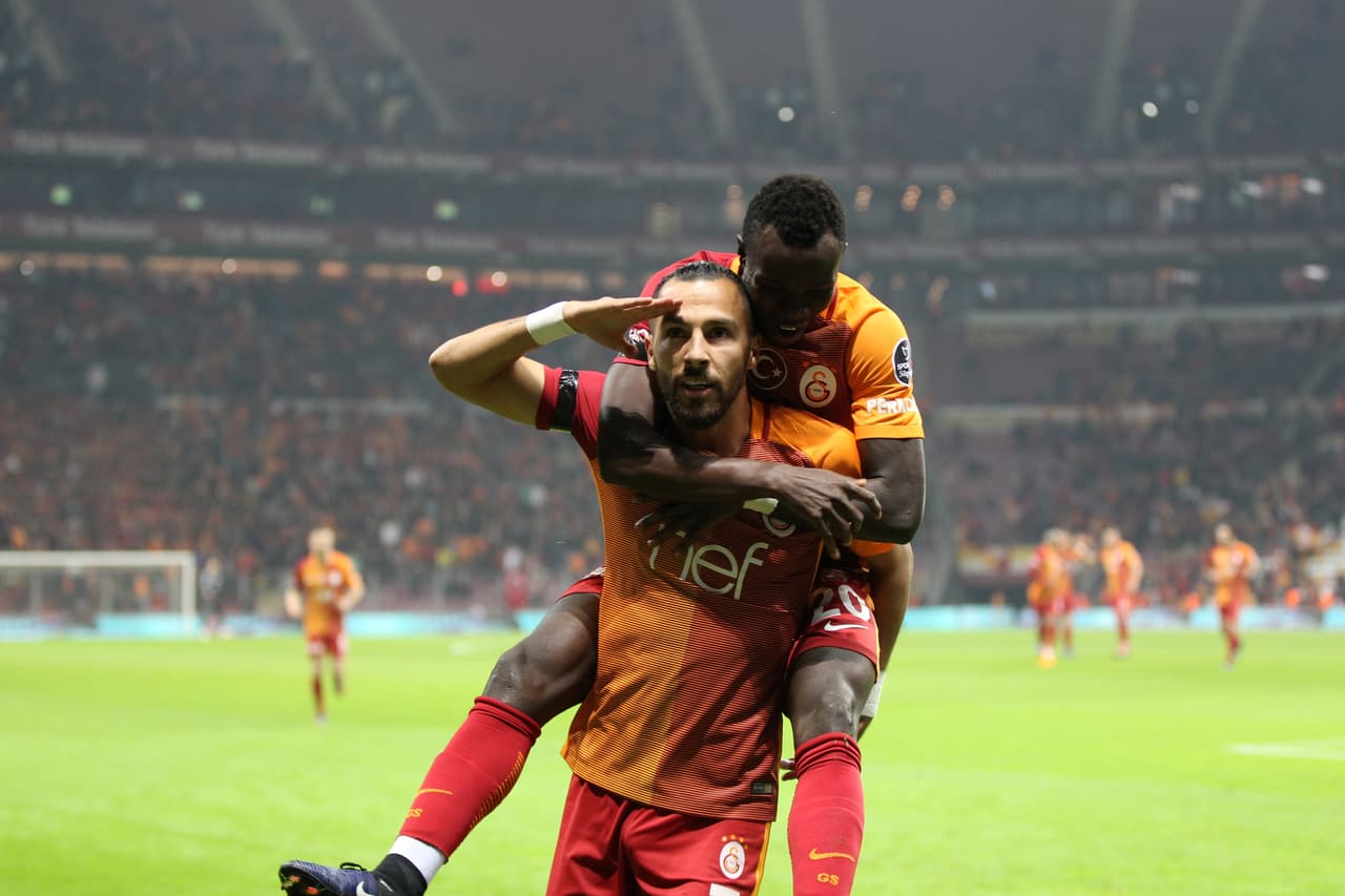 El Galatasaray es rival acérrimo del Besiktas pero eso es lo de menos.
