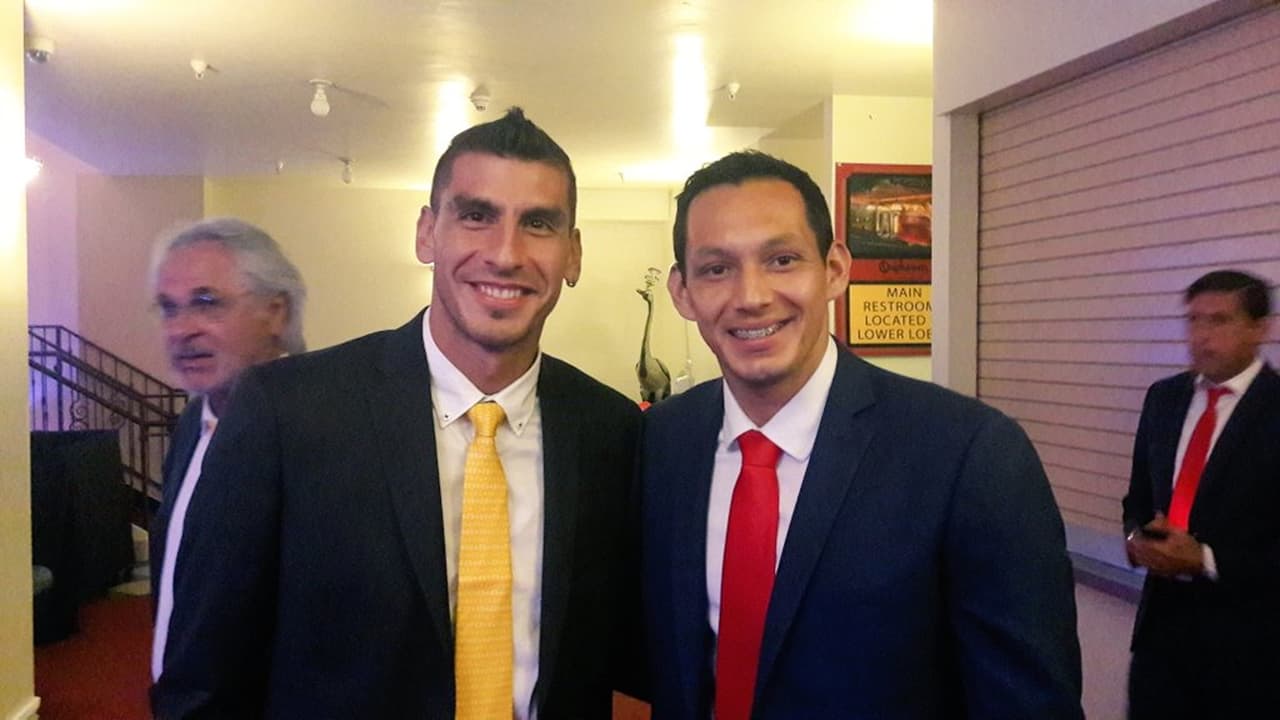 Nahuel Guzmán y Rodolfo Cota. El portero rojiblanco se quedó con el galardón a Portero del Año.