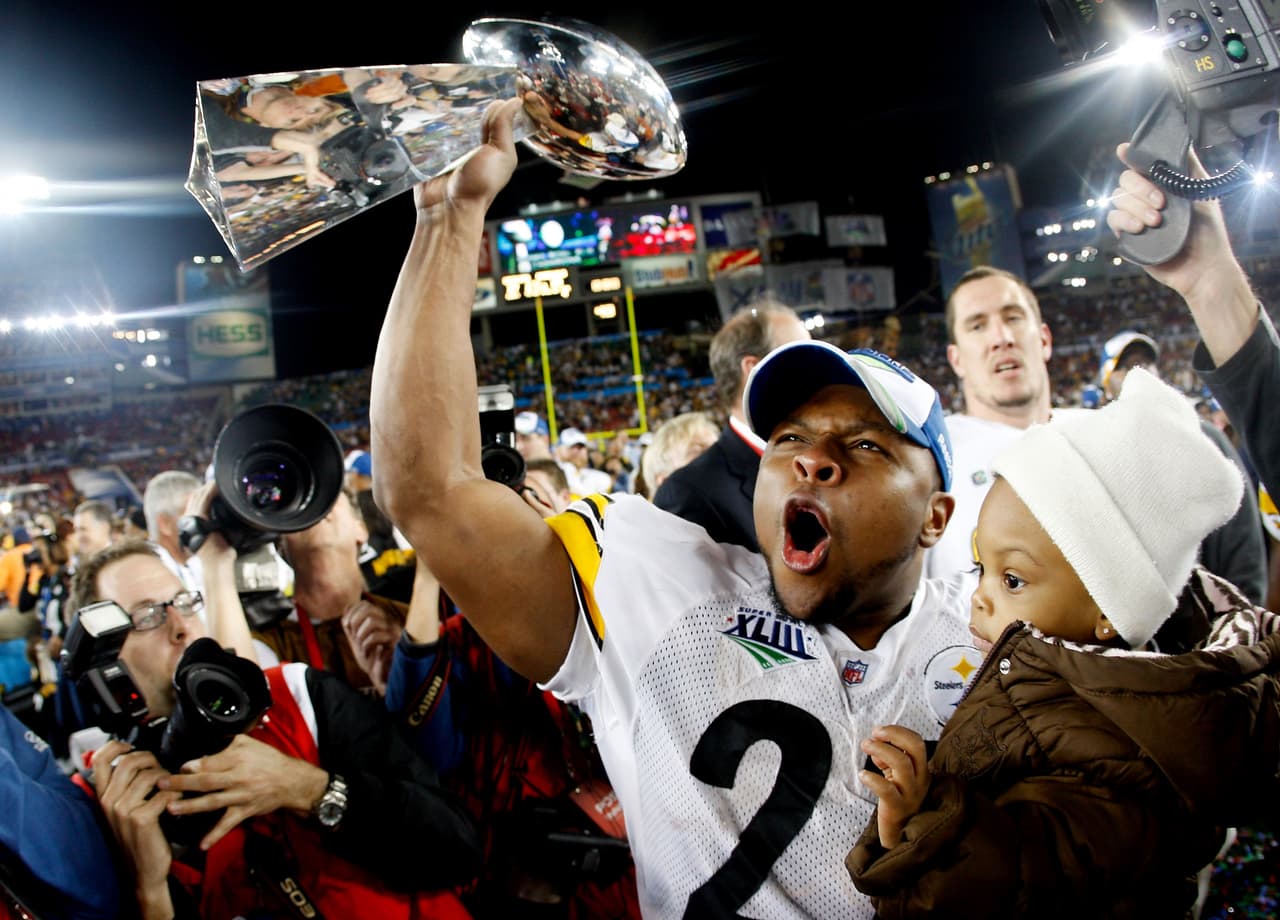 Pittsburgh Steelers repetiría tres años después la gloria del Super Bowl al vencer 27-23 a Arizona Cardinals el primero de febrero de 2009 en Tampa.