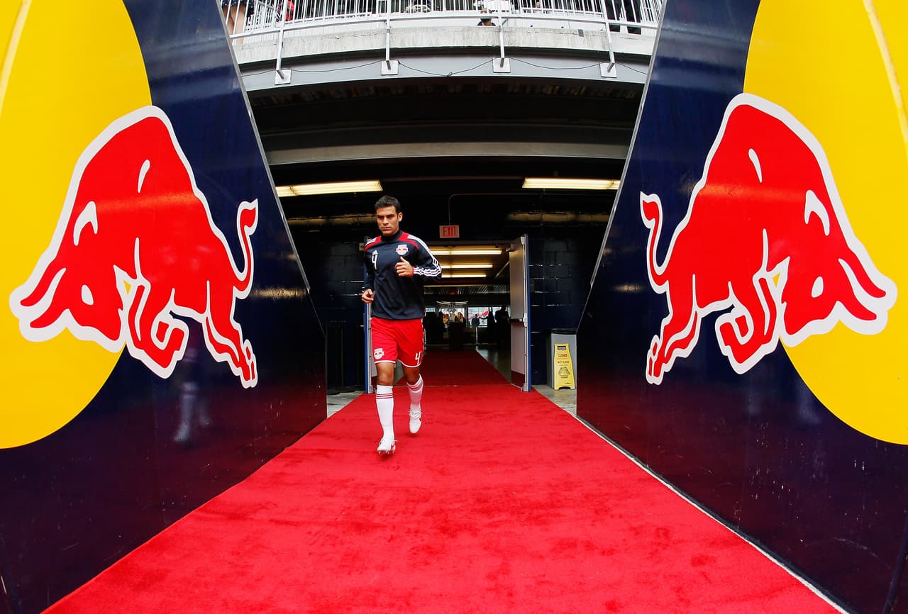 En el verano del 2010 anunció su fichaje por el Red Bulls de Nueva York. Se dice que la Juventus estaba interesada en él.