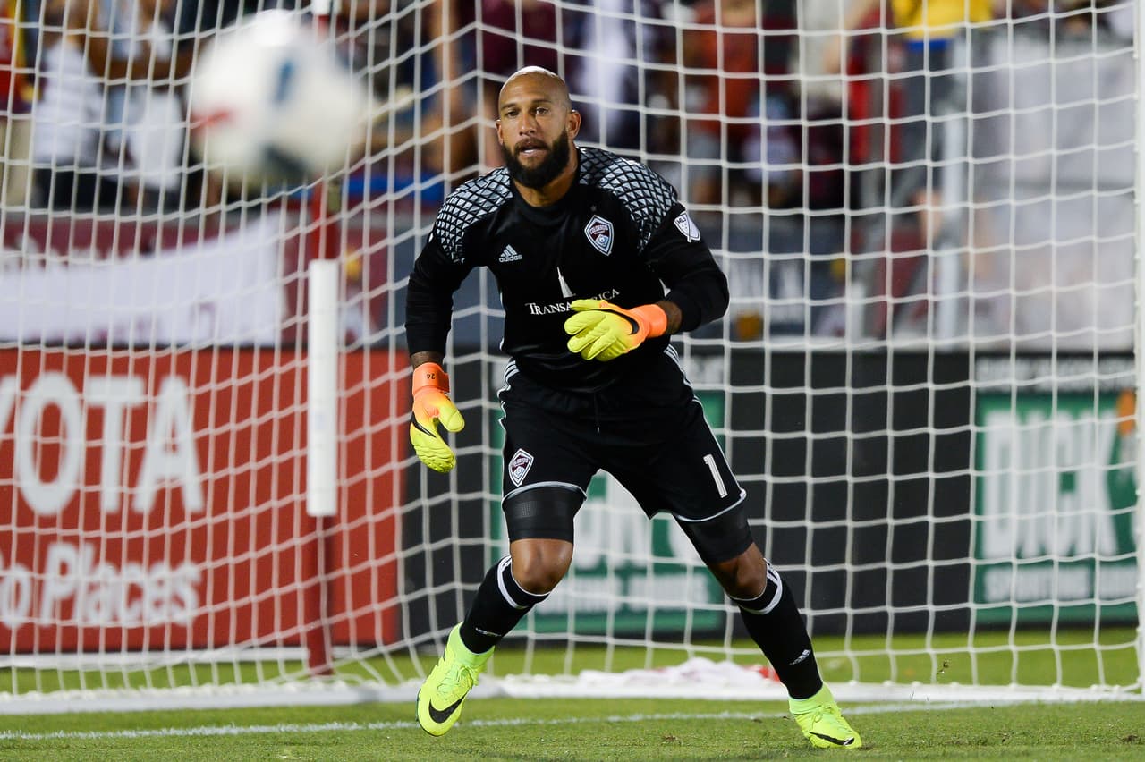 A sus 37 años, Tim Howard es una de las grandes figuras del fútbol estadounidense. Con el Colorado Rapids llegó a fases finales de la MLS en 2016.