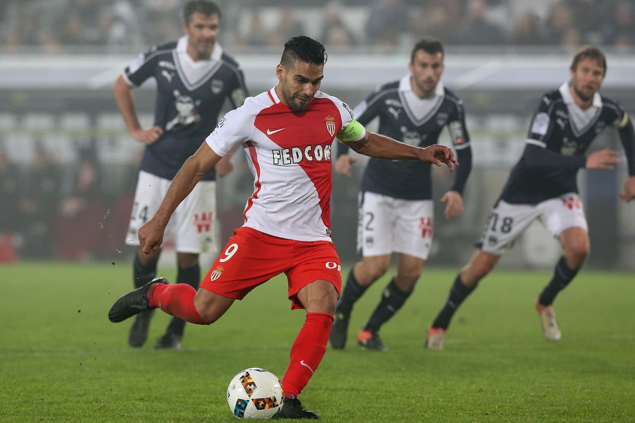 Falcao ha demostrado que a sus 30 años todavía tiene la capacidad goleadora que lo llevó a la fama mundial años atrás y que con el Mónaco es uno de los jugadores con más brillo en la Liga de Francia.